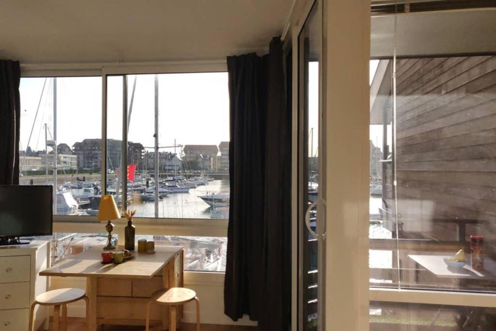 Le Loft-Boat Deauville Exterior foto